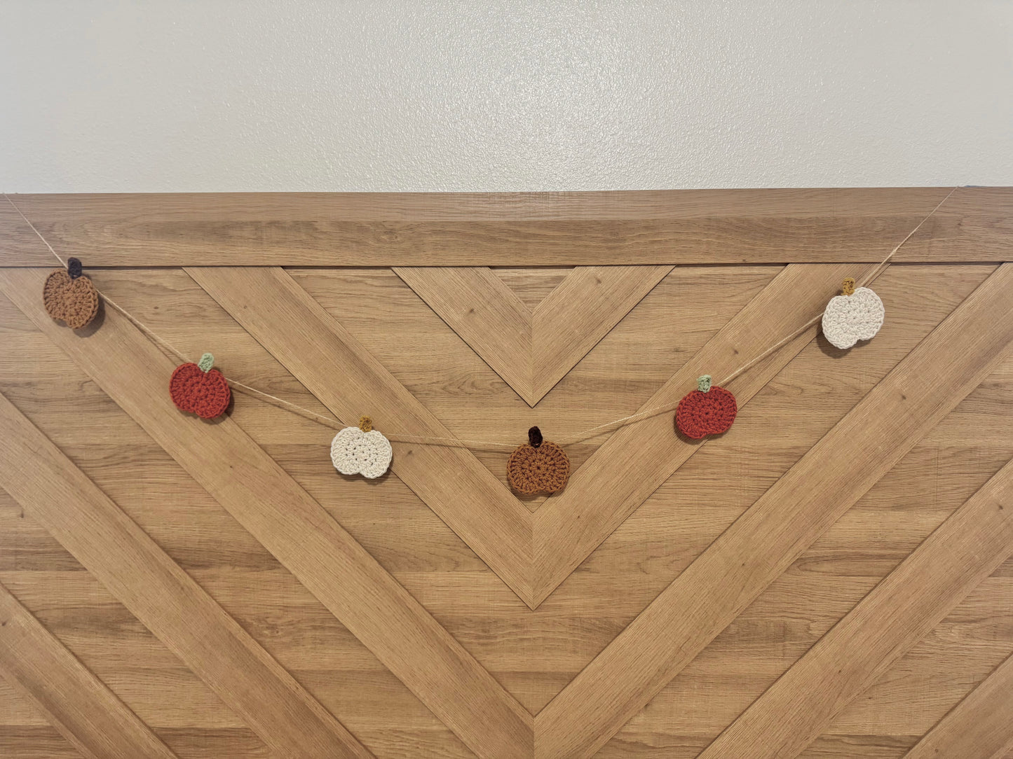 All New! Mini Pumpkin Garland